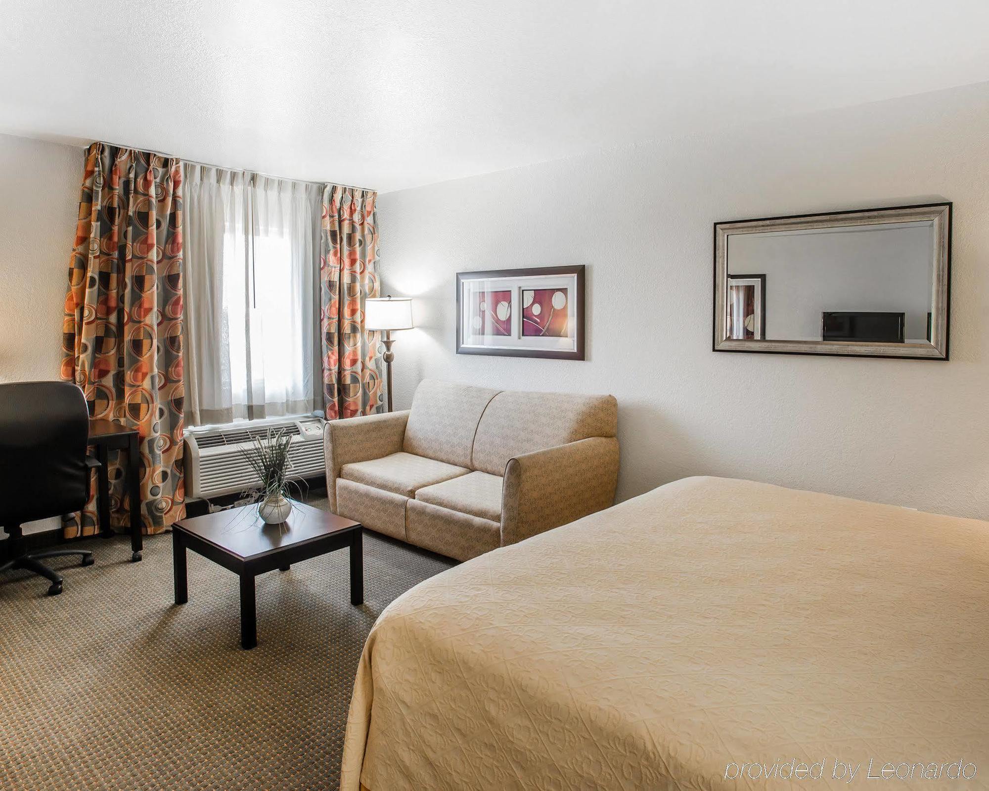 Quality Inn & Suites Denver International Airport Exterior foto