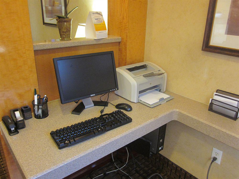 Quality Inn & Suites Denver International Airport Exterior foto
